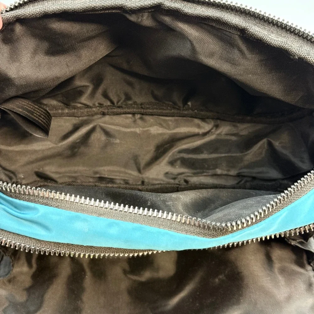 Aimee Kestenberg Teal Blue Quilted‎ Honeycomb Double Zip Cosmetic Travel Bag